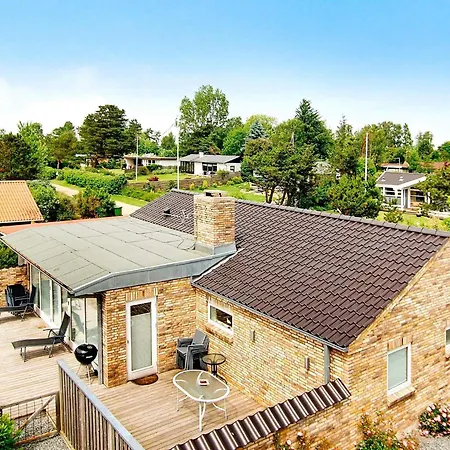 בית נופש Seaside Bliss With Sauna - By Traum